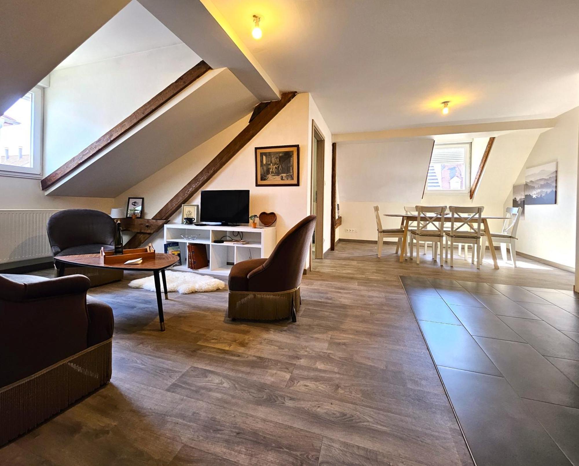 Appartement Thannt3-centre Ville-garage Prive *